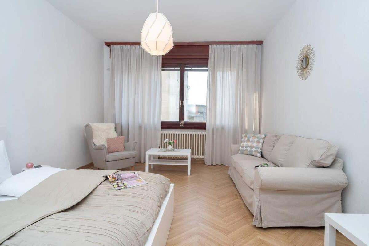 Convenient In The Heart Of Downtown Apartment Budapest