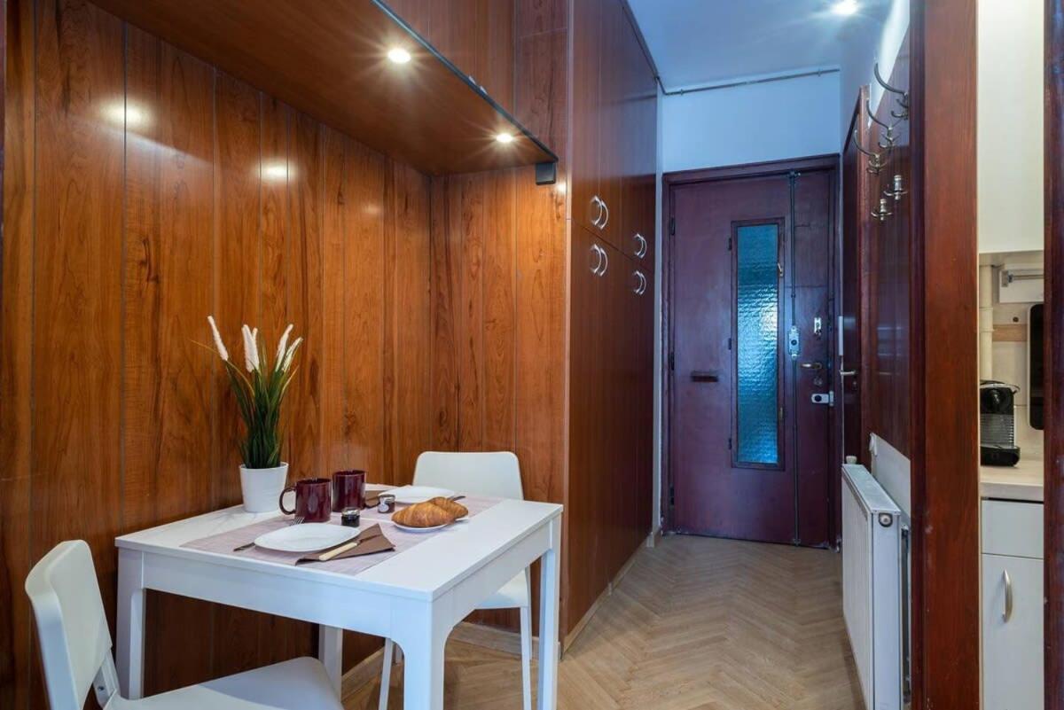 Apartment Convenient In The Heart Of Downtown *