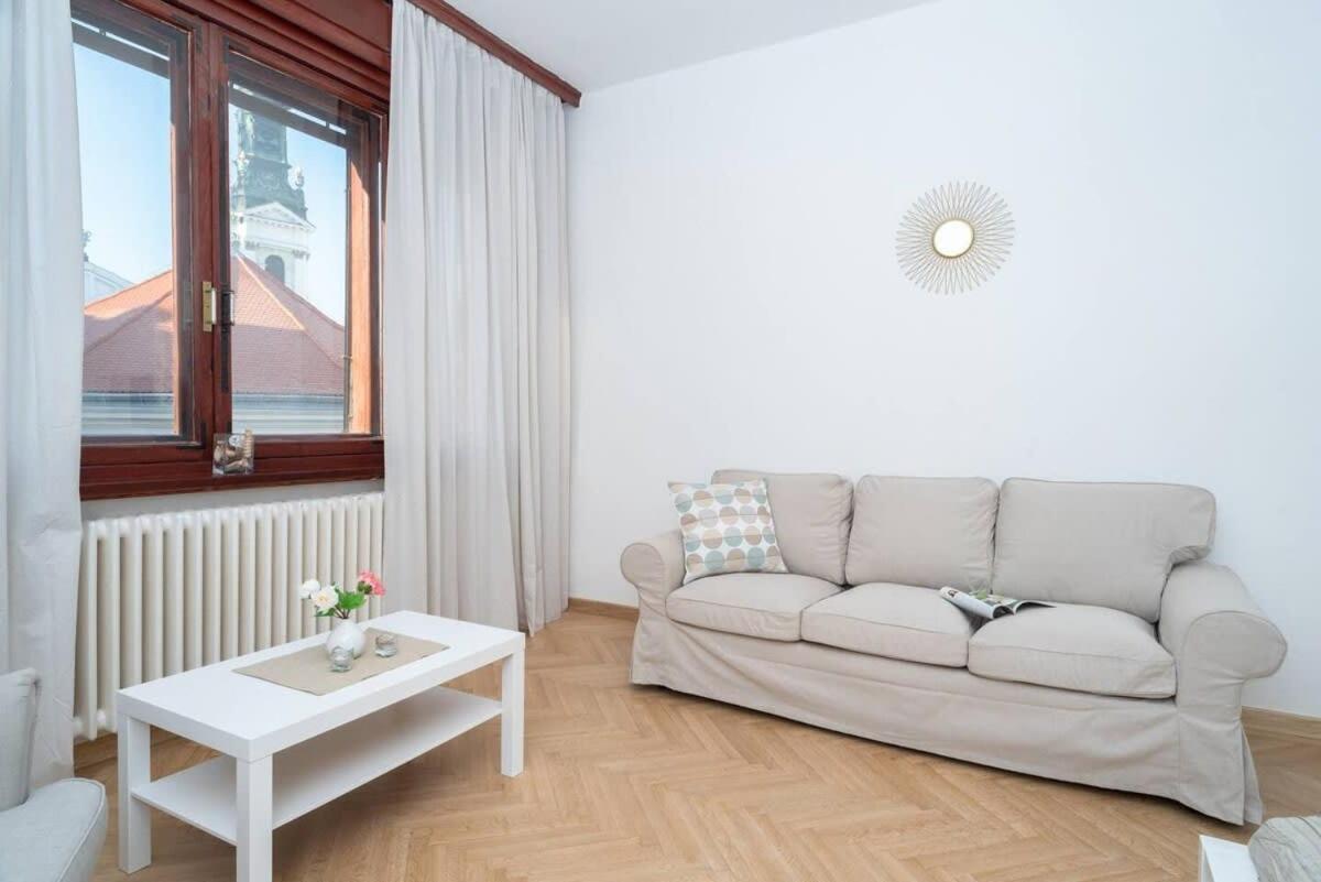 Convenient In The Heart Of Downtown Apartment Budapest